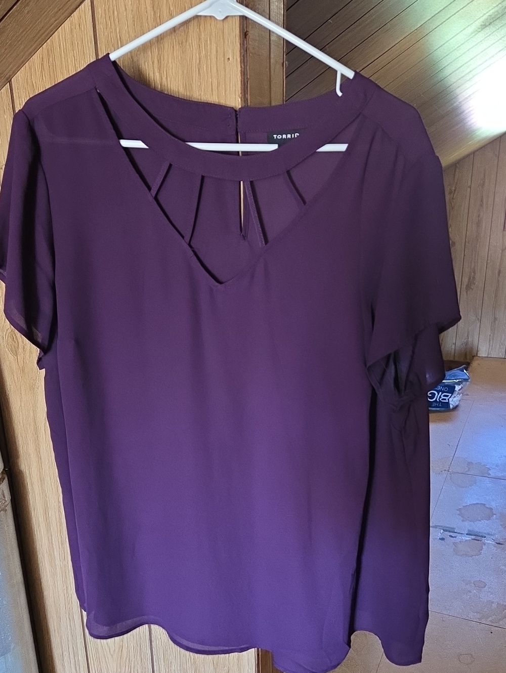 torrid Plum Cutout V-Neck Short Sleeve Blouse